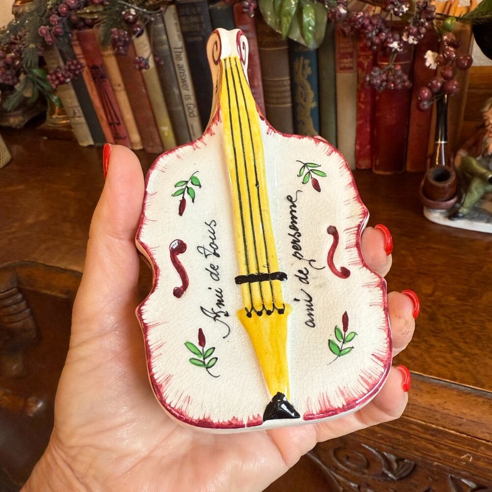 Vintage Violin Trinket Box Made in England "Freind of all/Freind of no one" - Picture 13 of 17